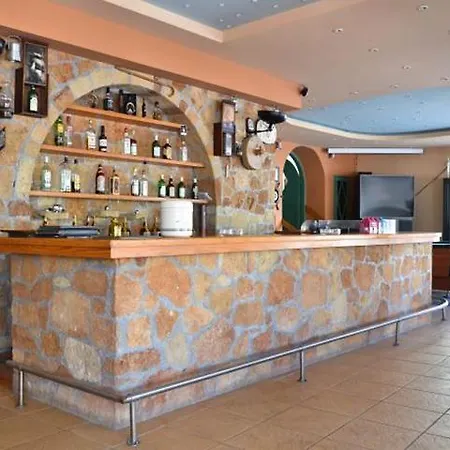 Argo Aparthotel 2*