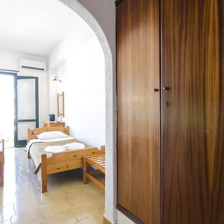 Argo Aparthotel 2*